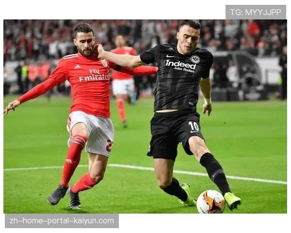 弗赖堡德甲联赛3比1击败斯图加特 欧战资格争夺占据主动